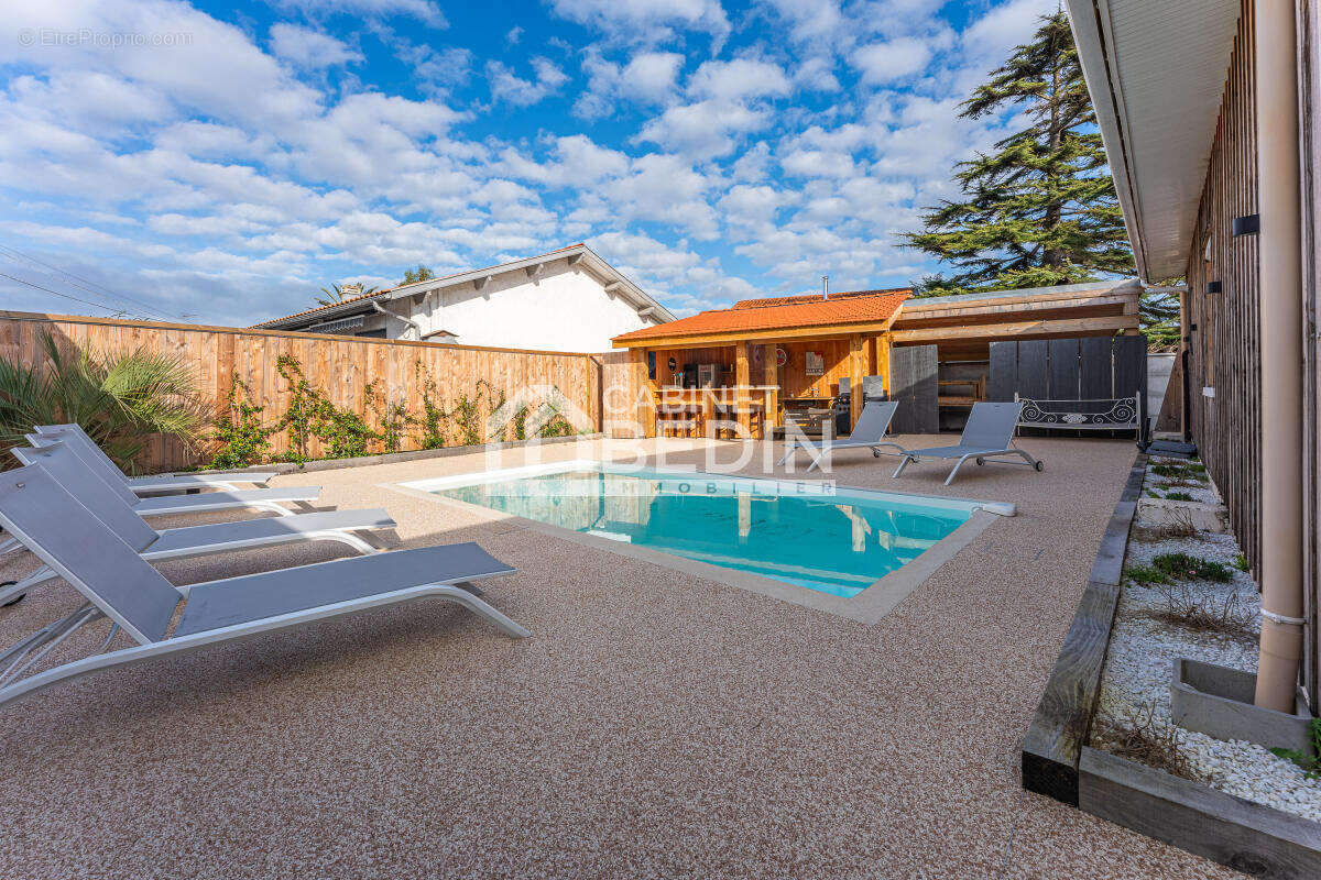 Maison à GUJAN-MESTRAS