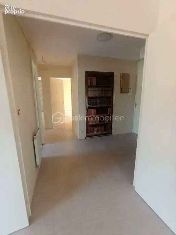 Montargis centre – bel appartement t3 entièrement rénové avec parking privatif - photo 8