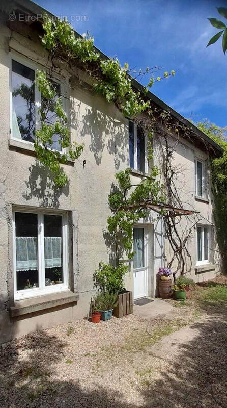 Maison à JUILLY