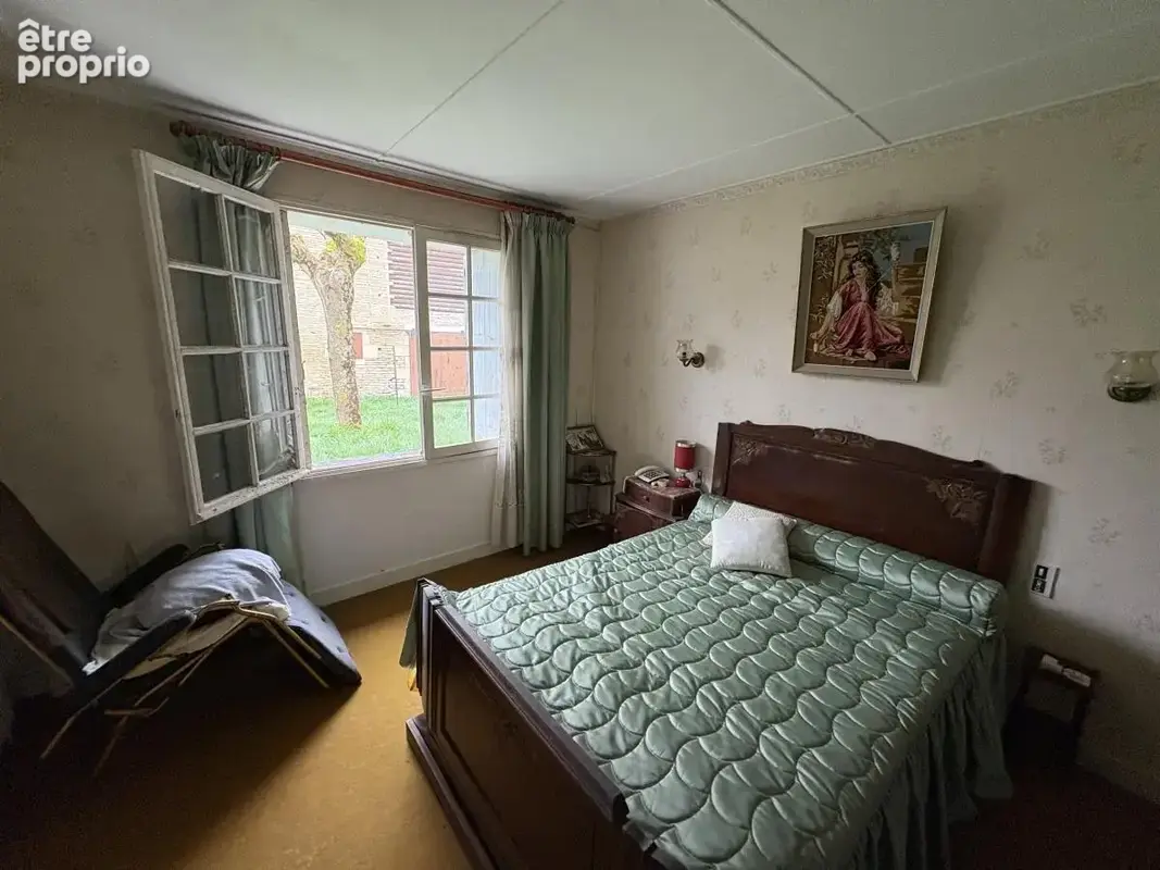 Maison 190 m² à Saint-Hilaire-La-Palud  - photo 7