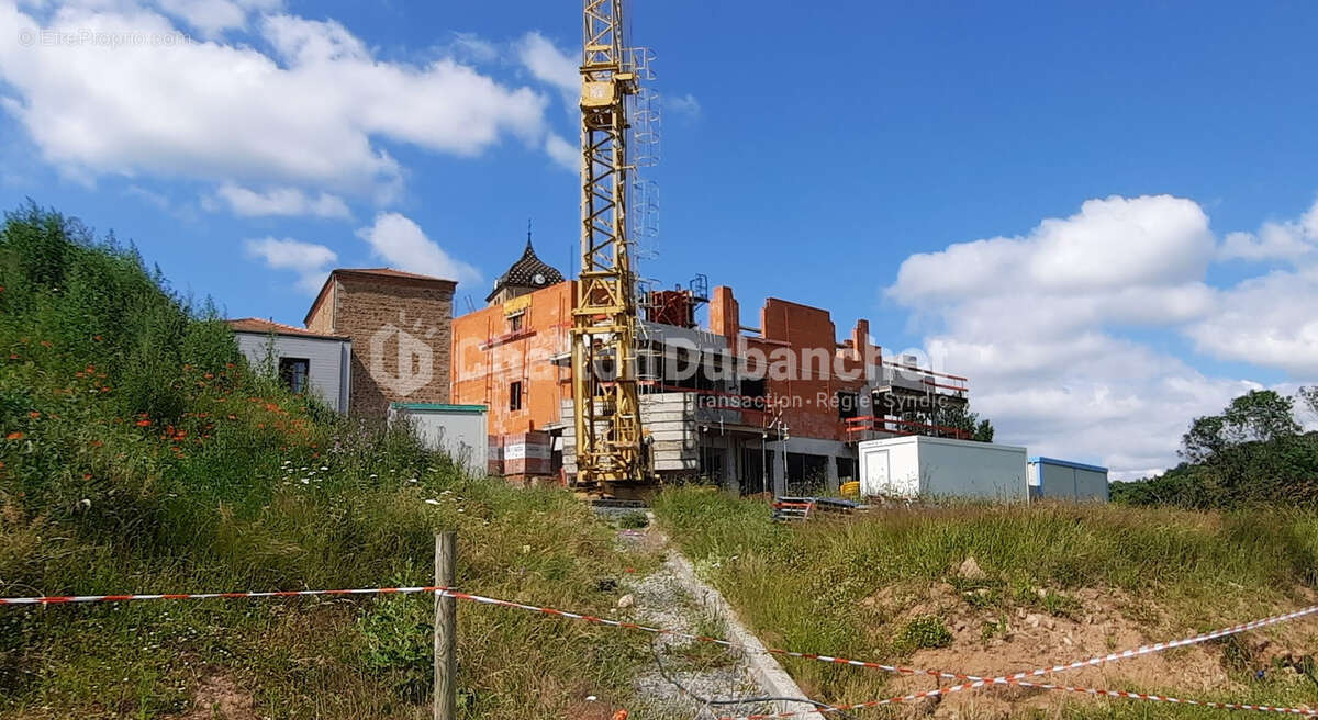 Appartement à PANISSIERES