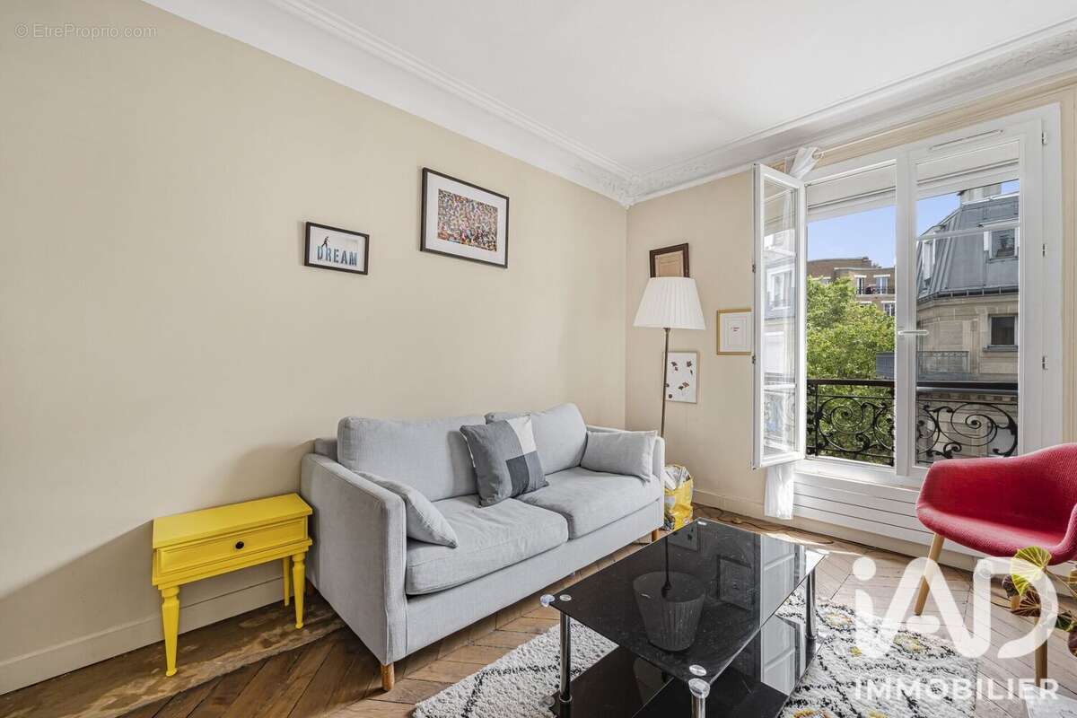 Photo 4 - Appartement à PARIS-18E