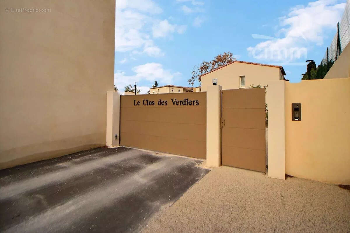 Appartement à LOUPIAN