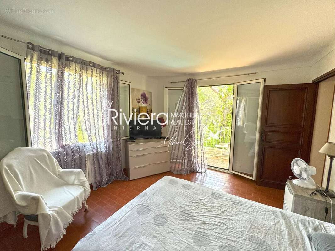 Propriété au charme provençal sur une parcelle de 2821m2 ave - photo 16