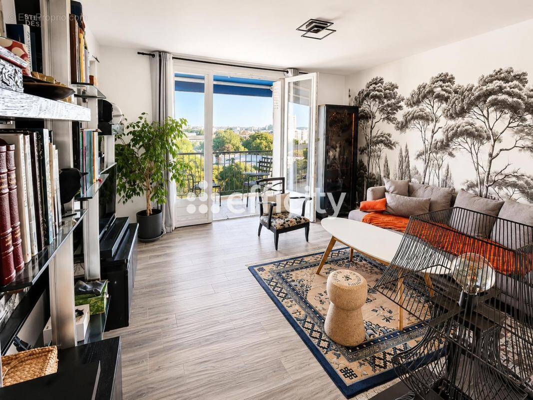 Appartement à LE BOUSCAT