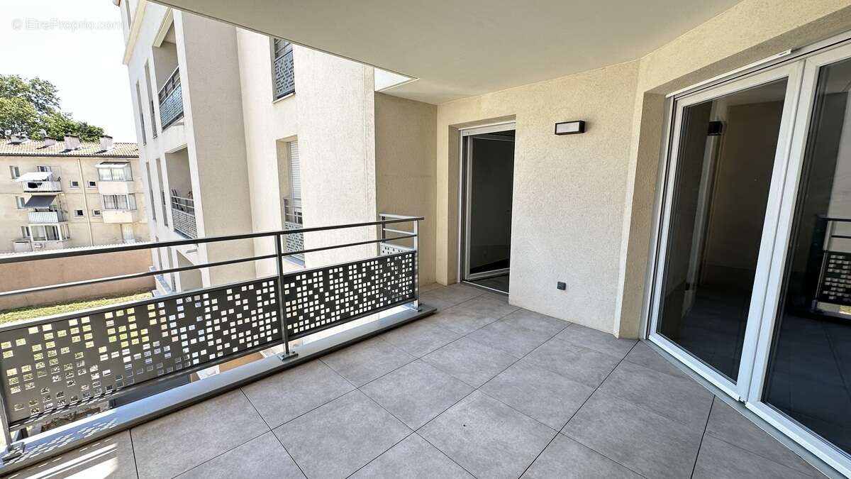 Appartement à SIX-FOURS-LES-PLAGES