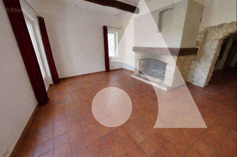 Maison à VILLECROZE