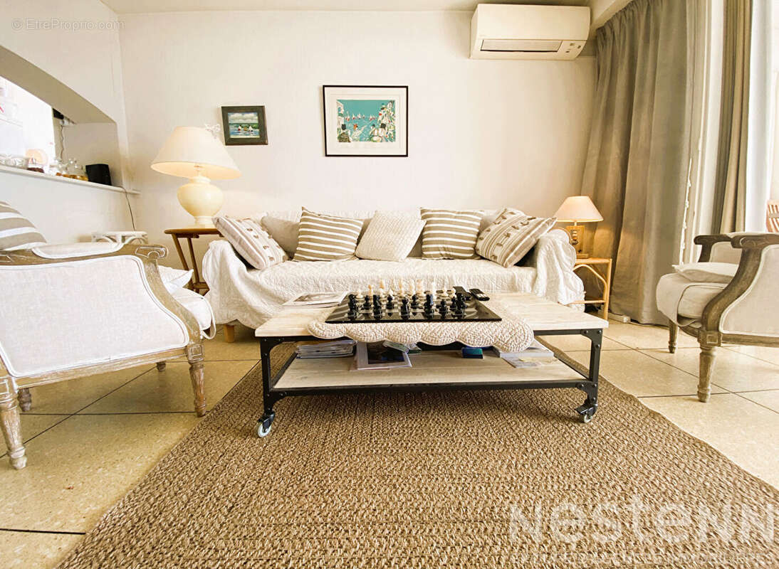 Appartement à LE LAVANDOU