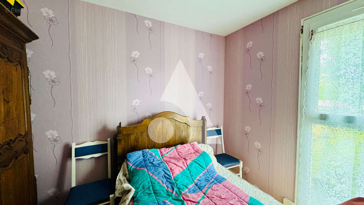 Maison  + studio + 2 garages + jardin - photo 9