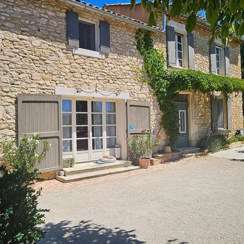 Photo 1 - Maison à SAINT-SATURNIN-LES-APT