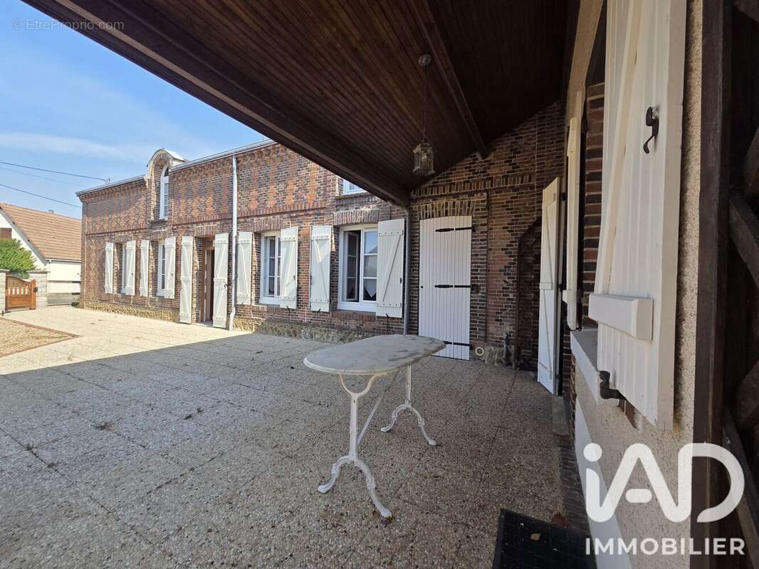 Maison 128 m² à Brou  - photo 2
