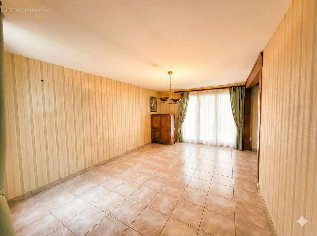 Maison à GOURNAY-EN-BRAY