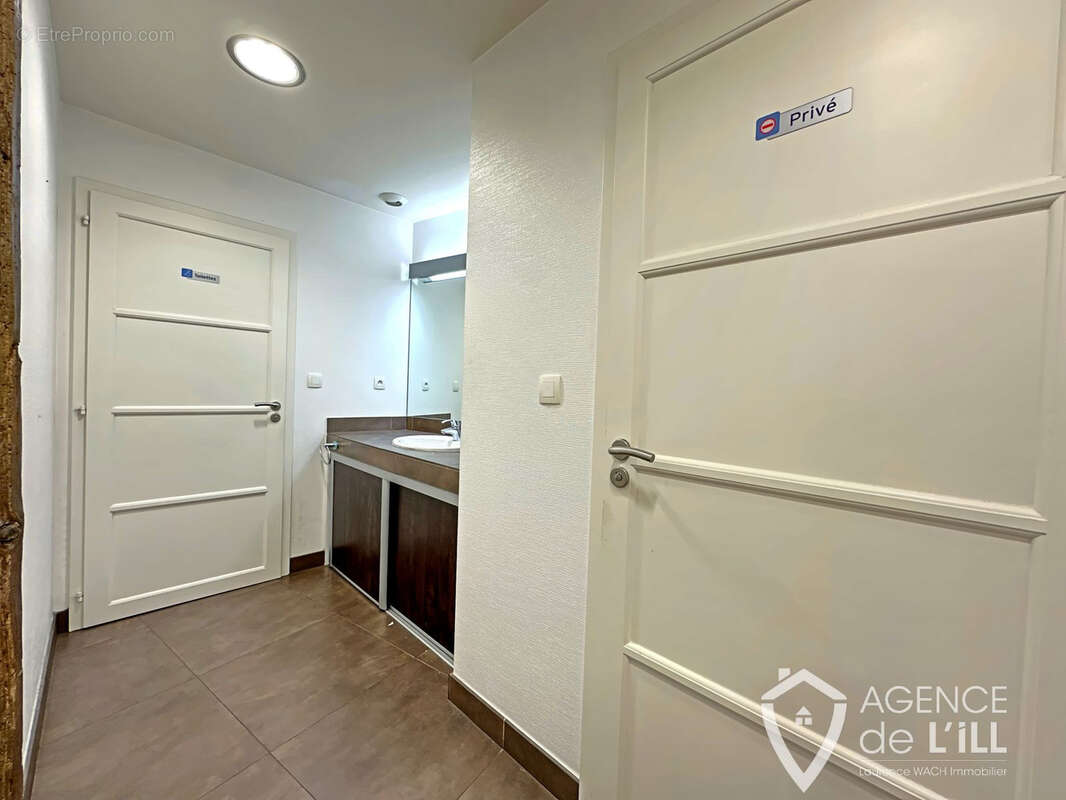 Commerce à CHATENOIS