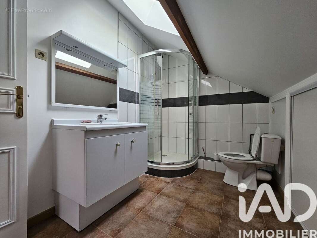 Maison 178 m² à Saint-Fargeau-Ponthierry  - photo 8