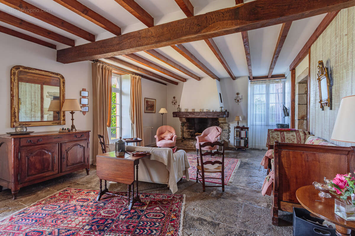 Maison à URT
