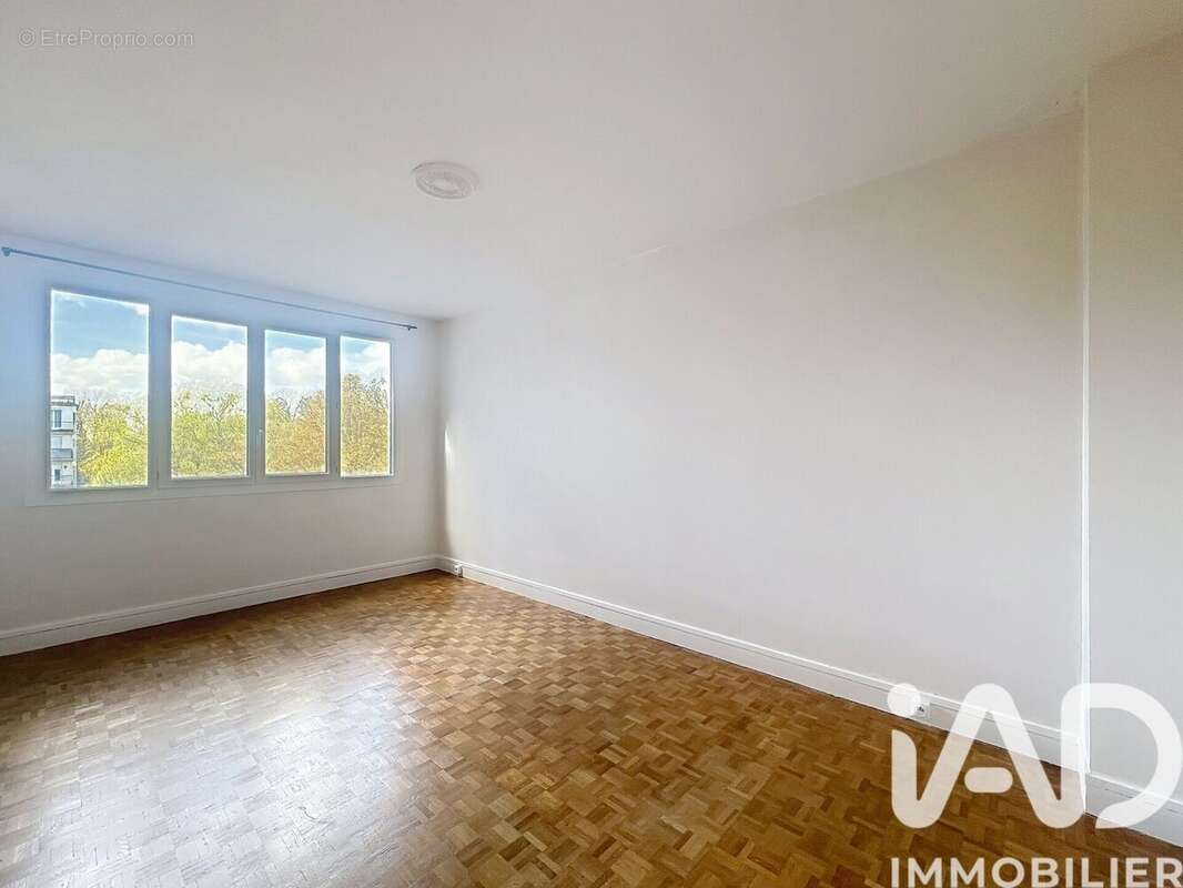 Photo 3 - Appartement à OZOIR-LA-FERRIERE