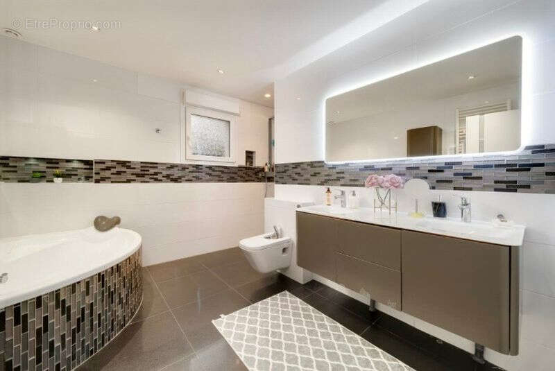 Maison à DOGNEVILLE