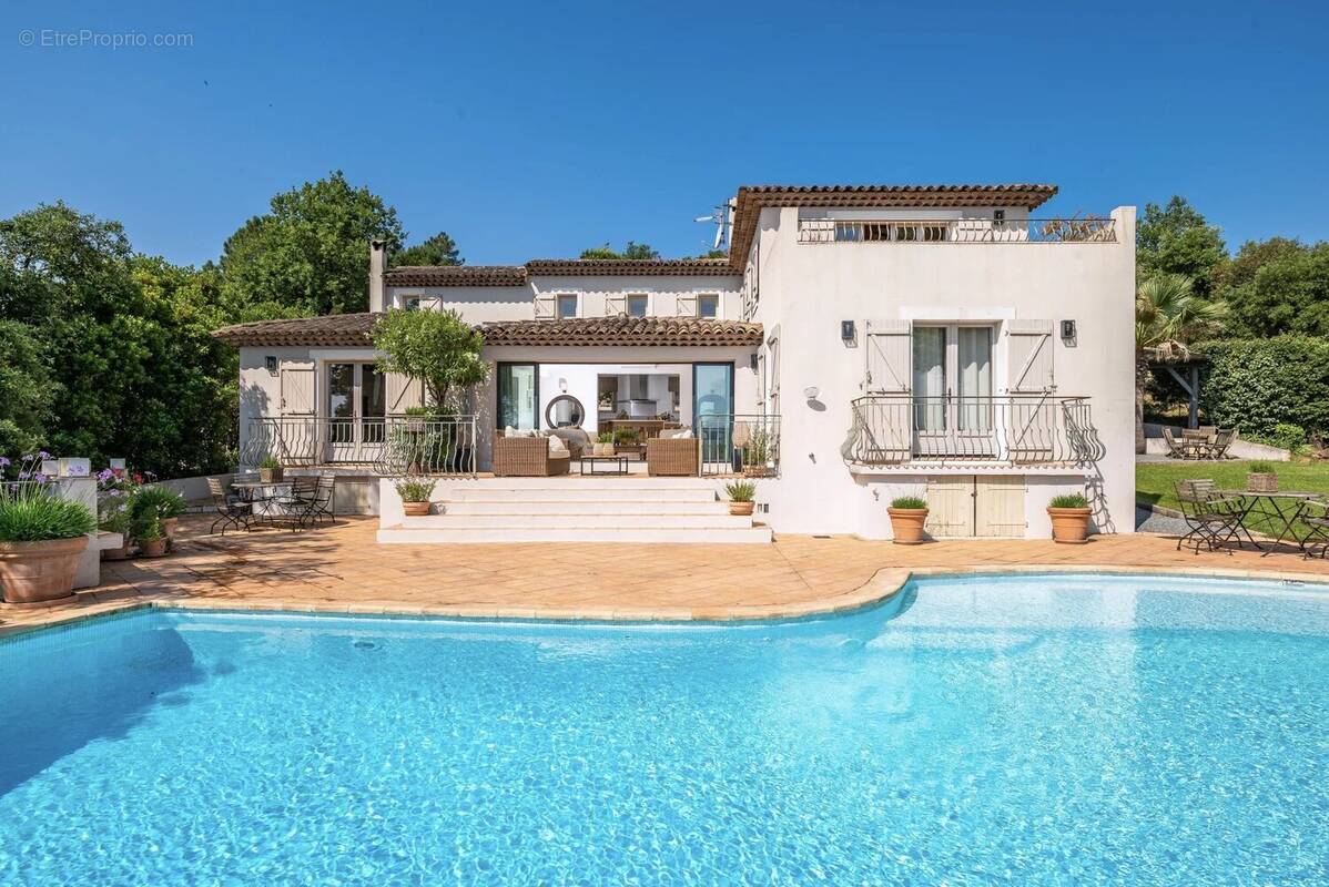 Maison à LES ADRETS-DE-L'ESTEREL