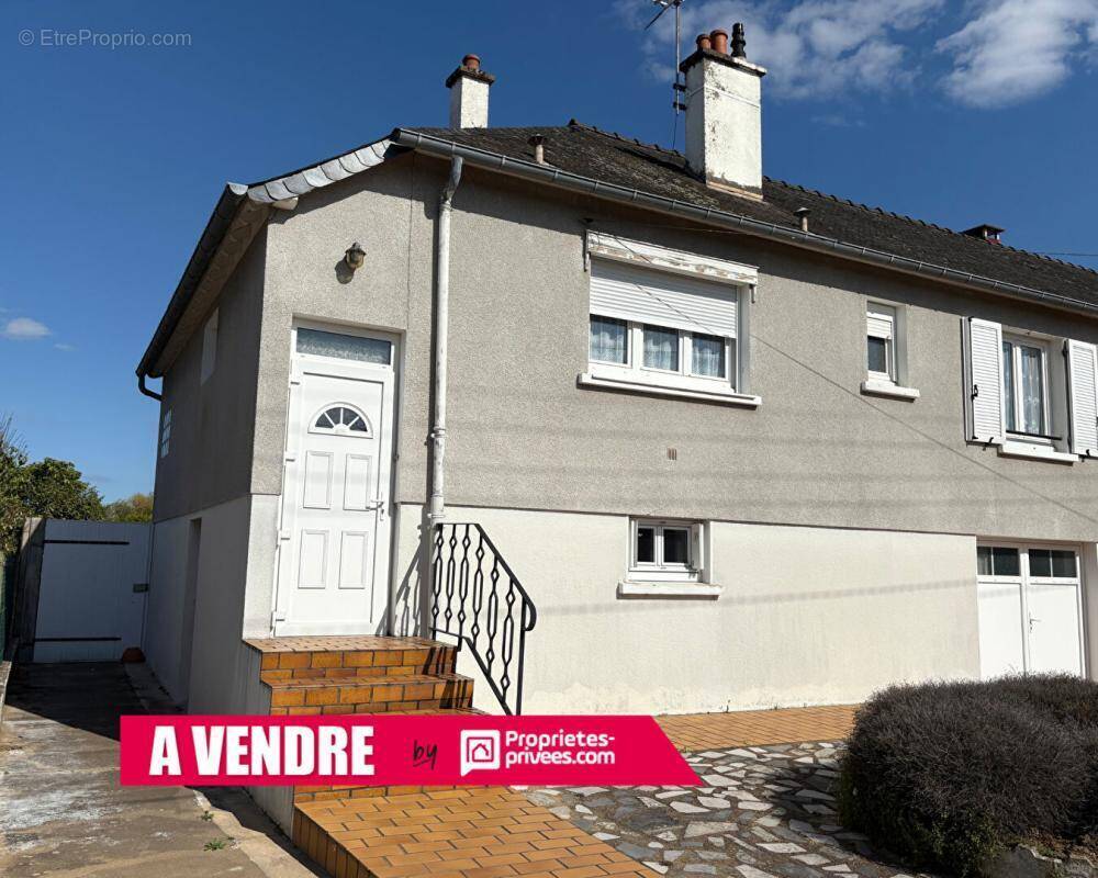 Maison à SABLE-SUR-SARTHE