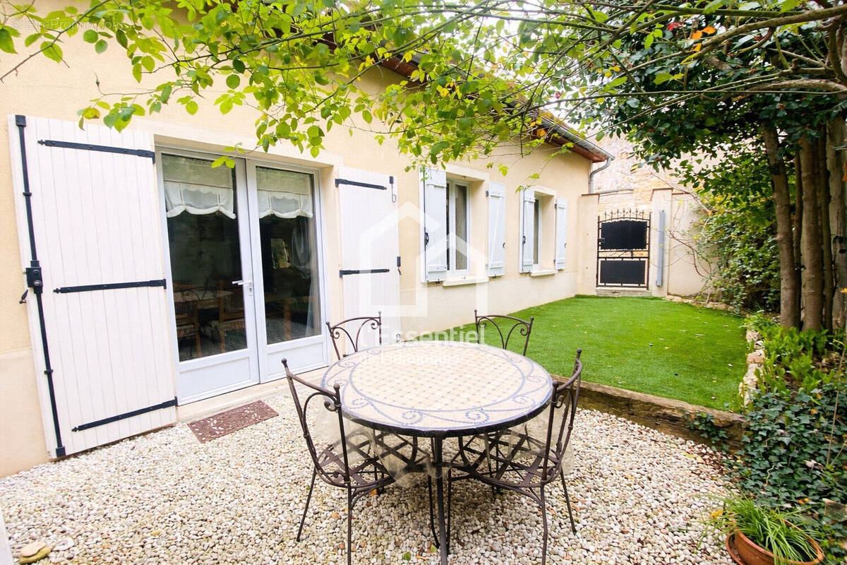 Maison à TRIEL-SUR-SEINE