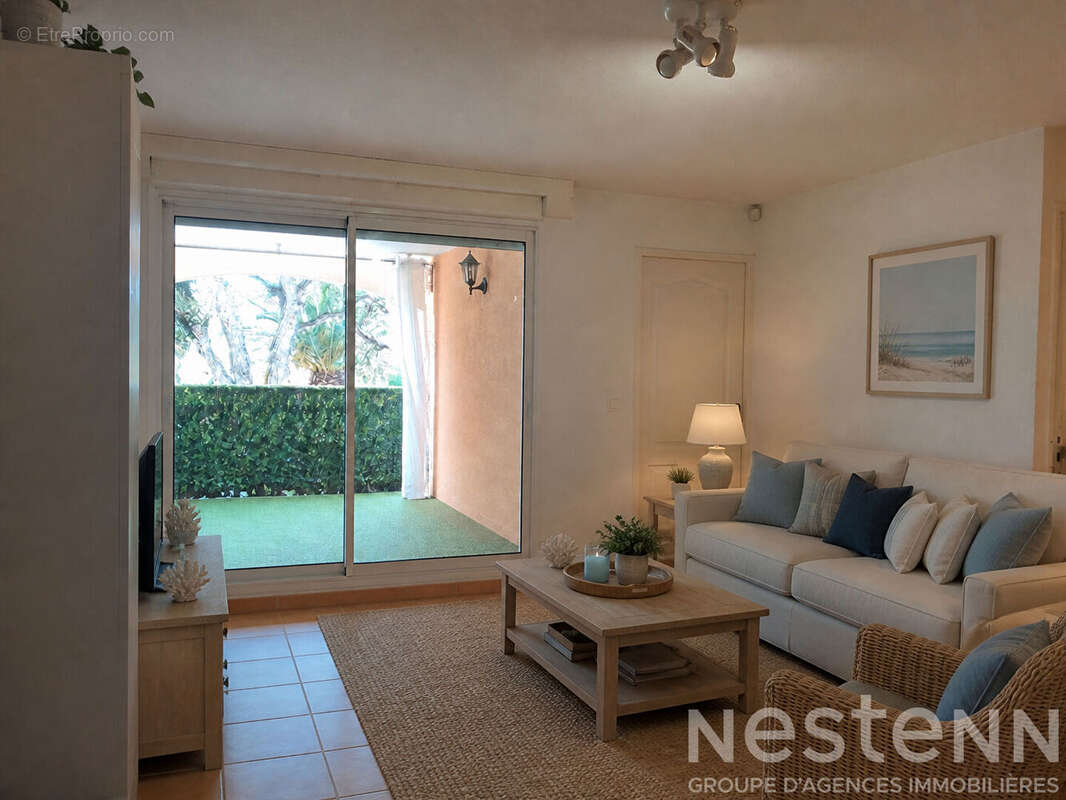Exclusivité à Bormes-les-Mimosas : Superbe appartement 2 pièces avec terrasse et garage - photo 6