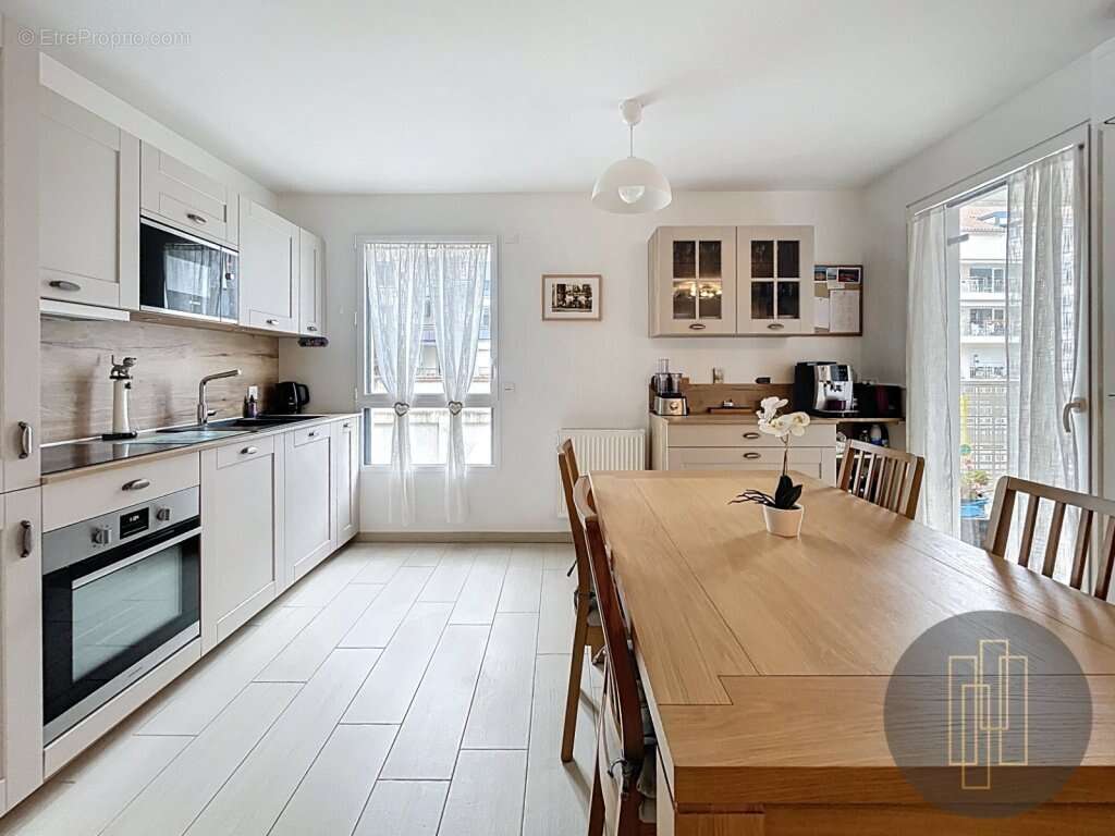 Appartement à LYON-6E