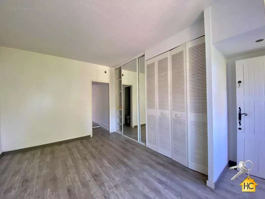 Appartement à LE CANNET