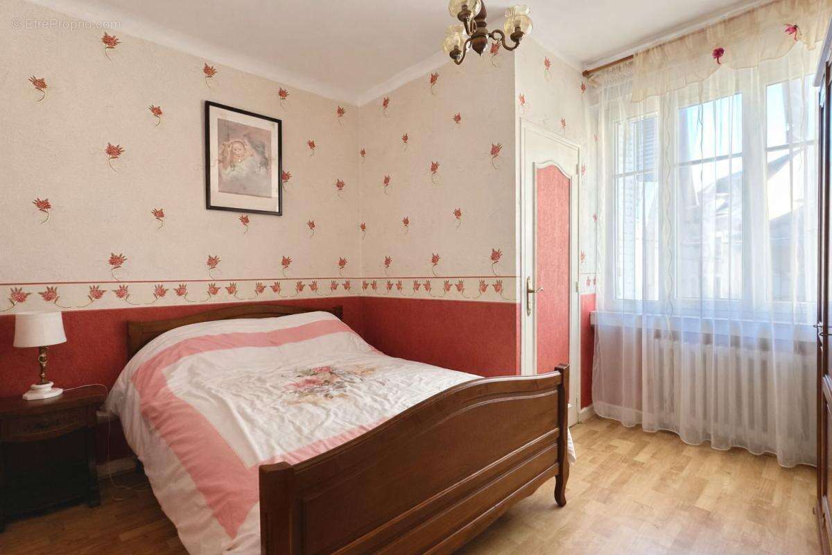 Maison à CASSAGNES-BEGONHES