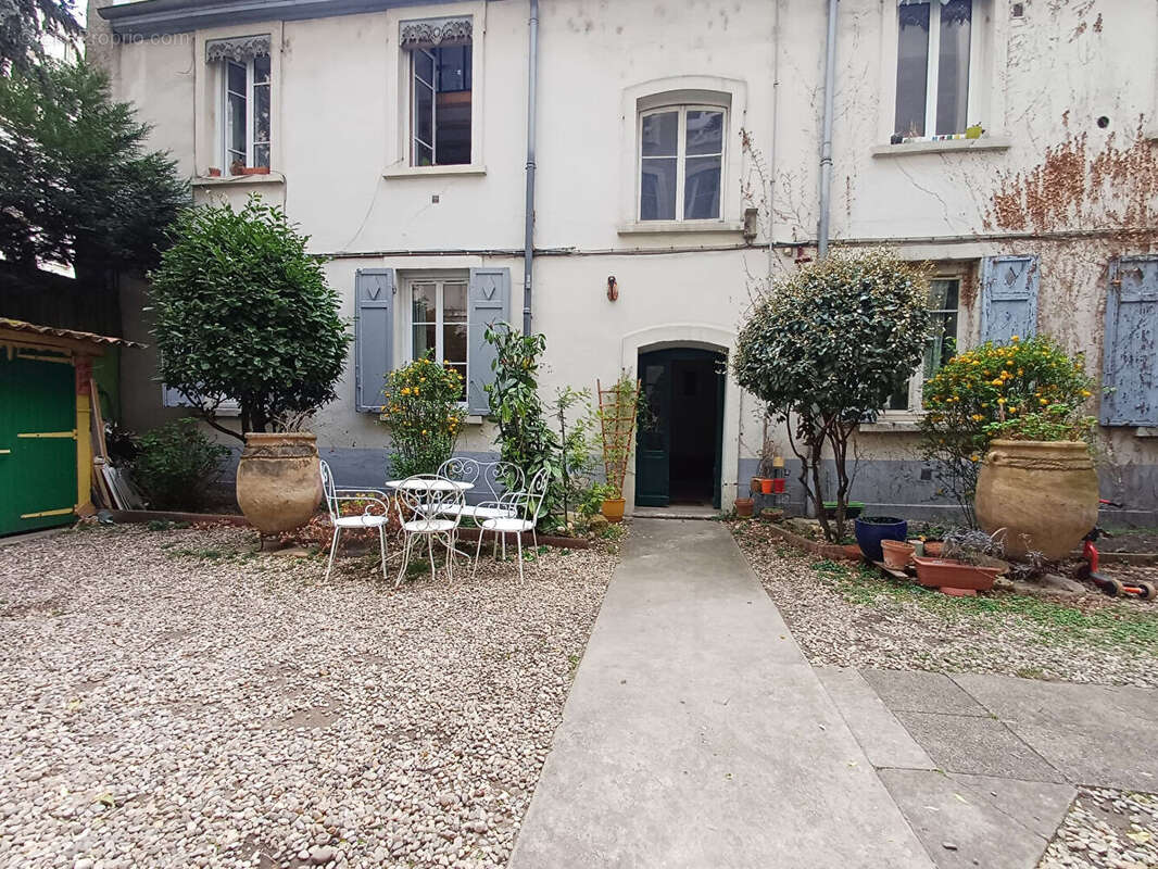 Appartement à LYON-7E