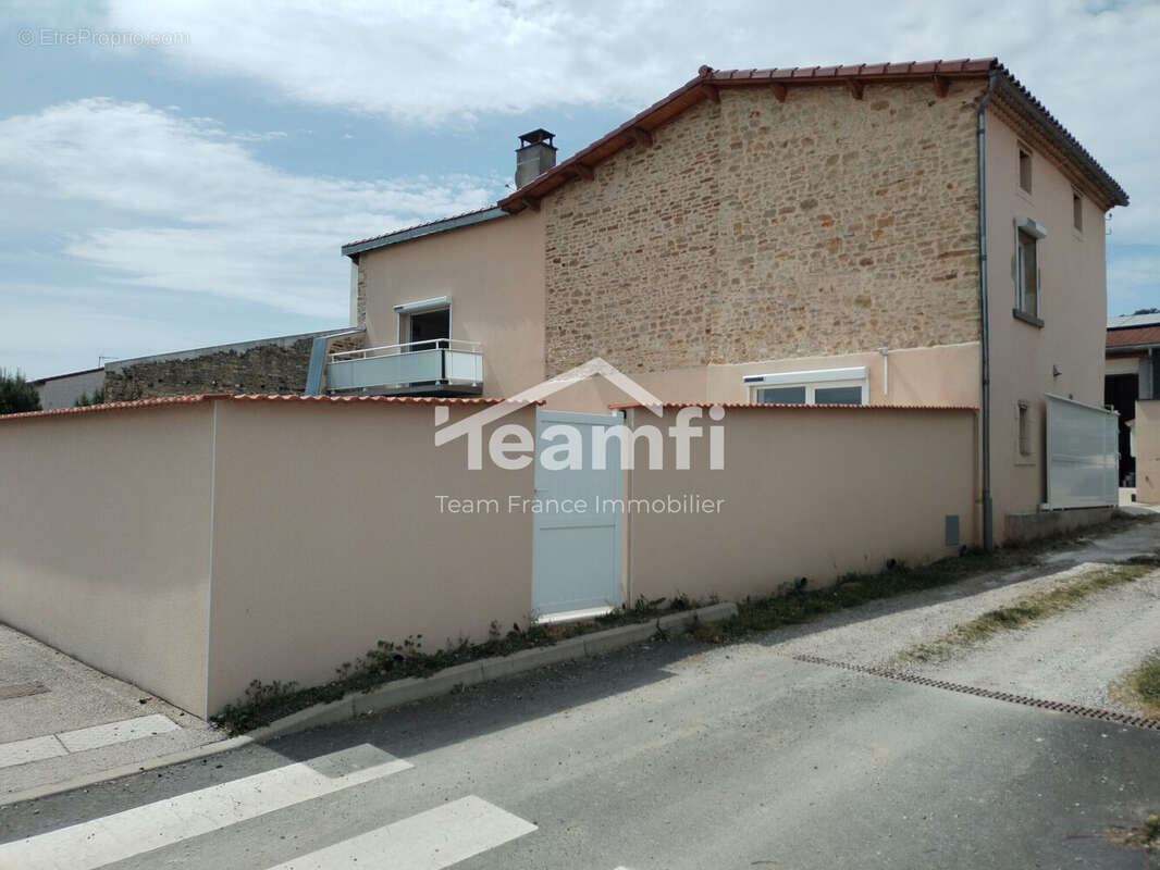 Maison 180 m² à Moissat  - photo 2