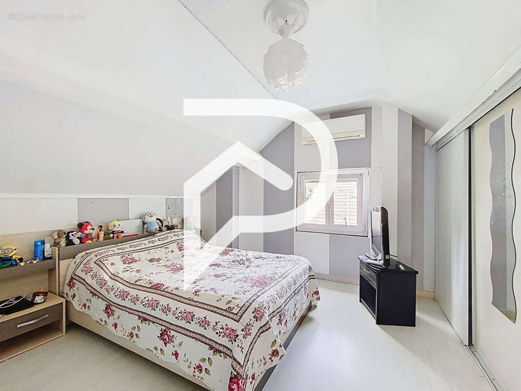 Maison à VERNOUILLET