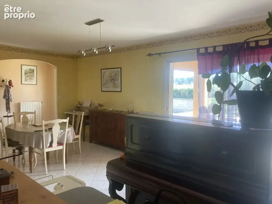 Axe Carcassonne / Lezignan, villa 3 chambres, piscine, double garage. - photo 9