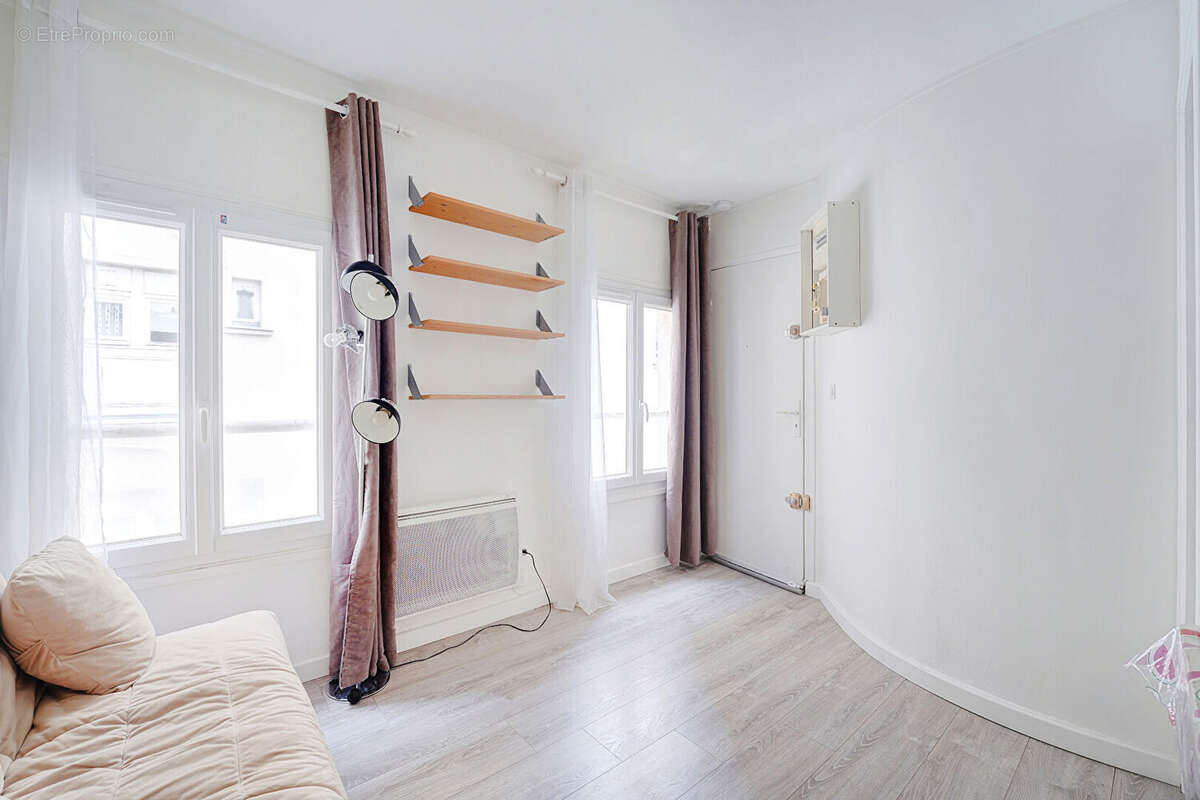 Appartement à PARIS-10E