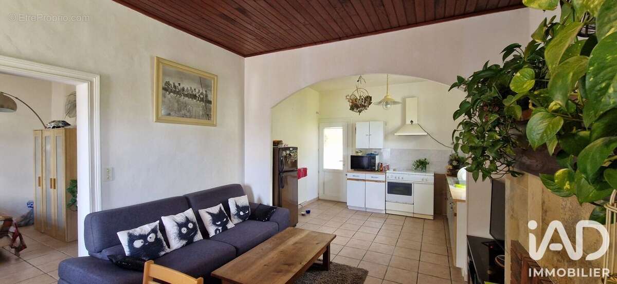 Maison 58 m² à Saint-Medard-De-Mussidan  - photo 9