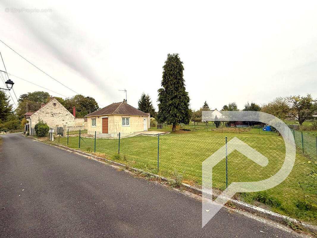 Maison à RESSONS-SUR-MATZ