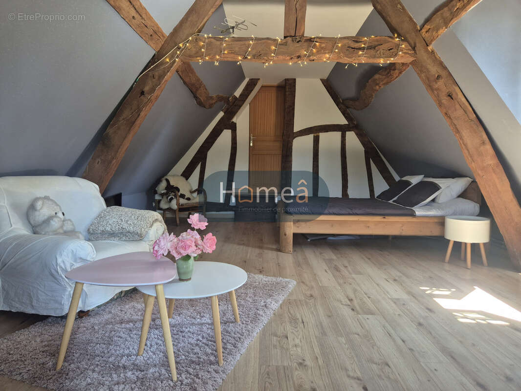 Maison à NEUFCHATEL-EN-BRAY
