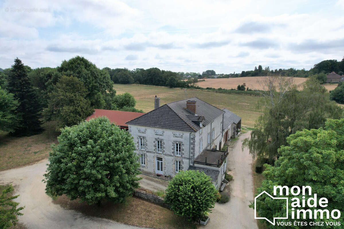 Maison 160 m² à Thiviers  - photo 4