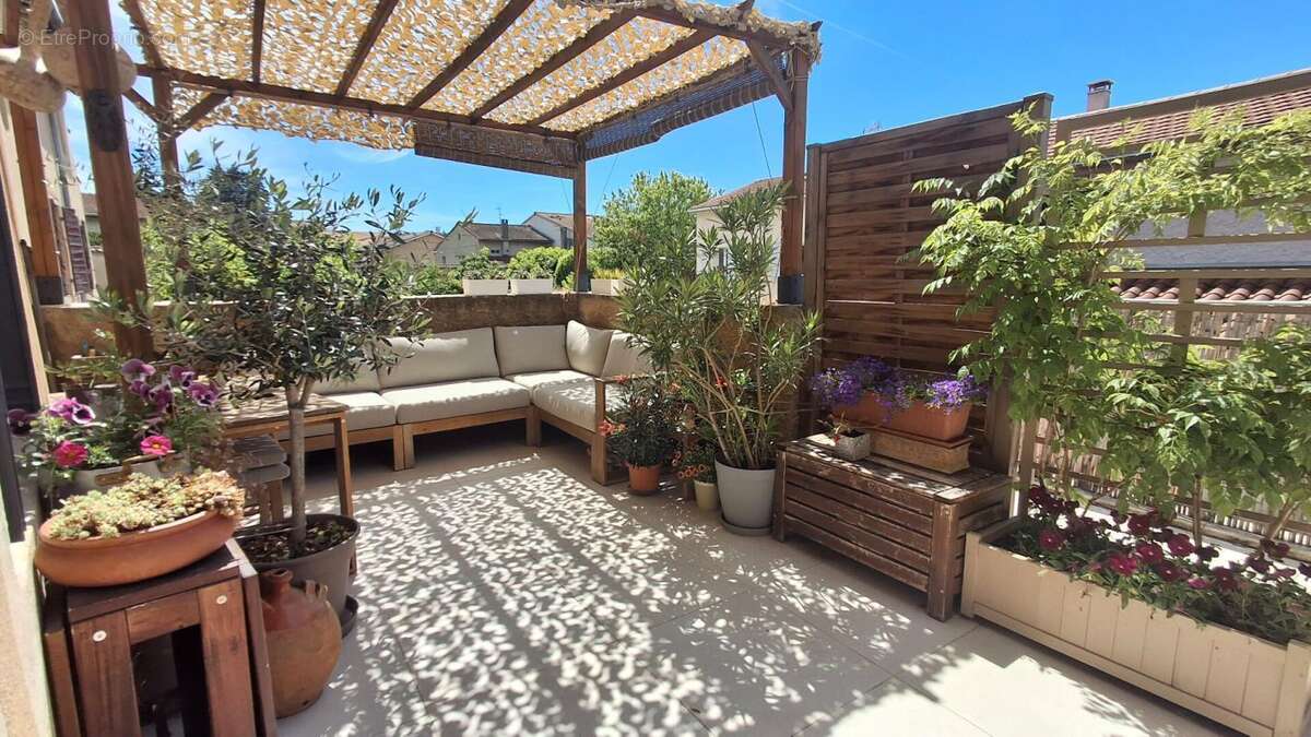 Duplex  climatise t4 terrasse  plein centre brignais - photo 17