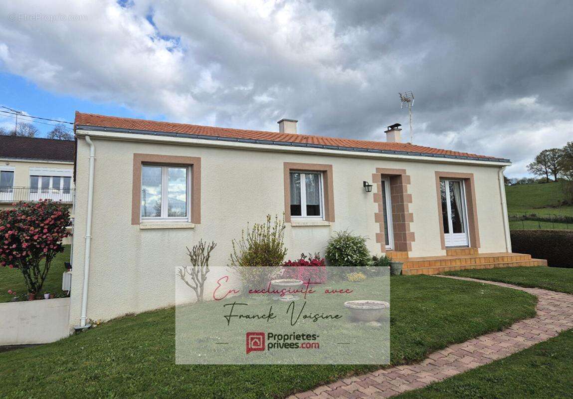 Maison à SAINT-MICHEL-MONT-MERCURE