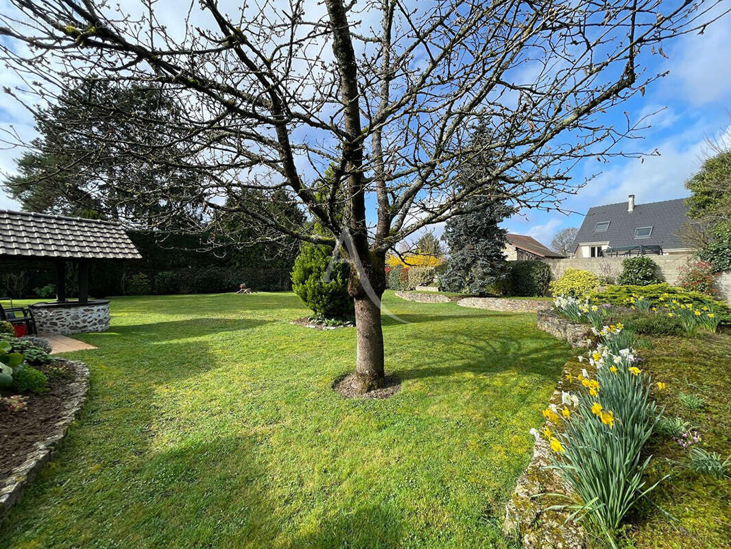 Maison à OZOIR-LA-FERRIERE