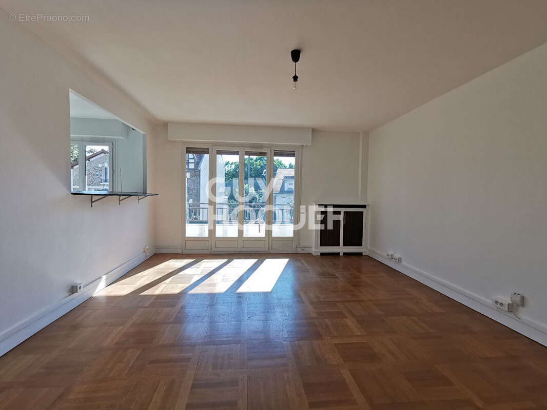 Appartement à FONTENAY-SOUS-BOIS