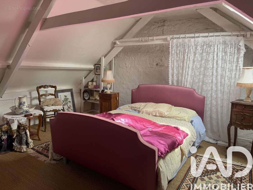 Maison 94 m² à Roudouallec  - photo 6