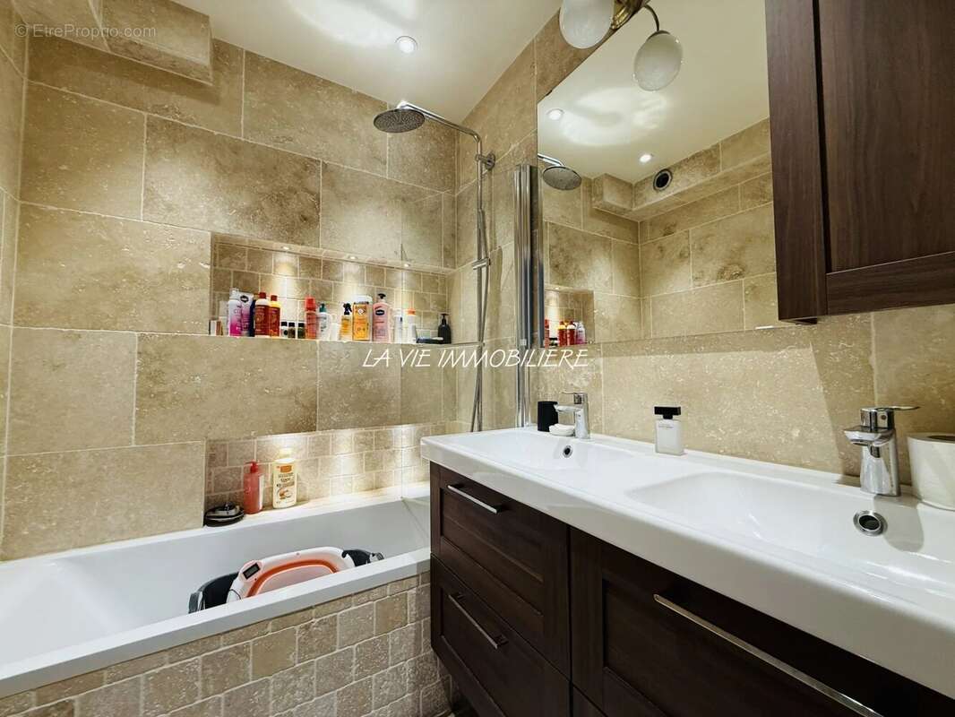 Appartement à SAINT-MAURICE