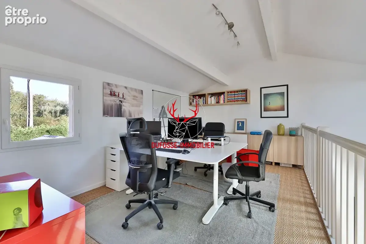 Maison de plain-pied 141 m² -  4 chambres - Piscine - photo 10