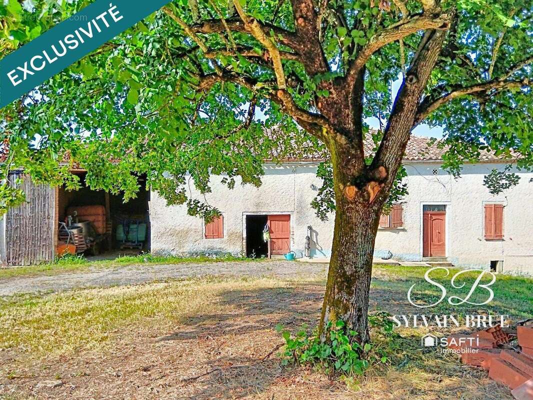 Maison 250 m² à Puycornet  - photo 4