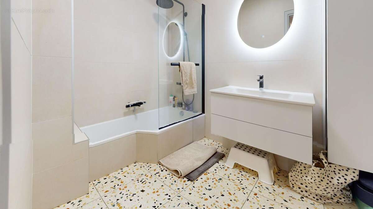 Appartement à LYON-5E