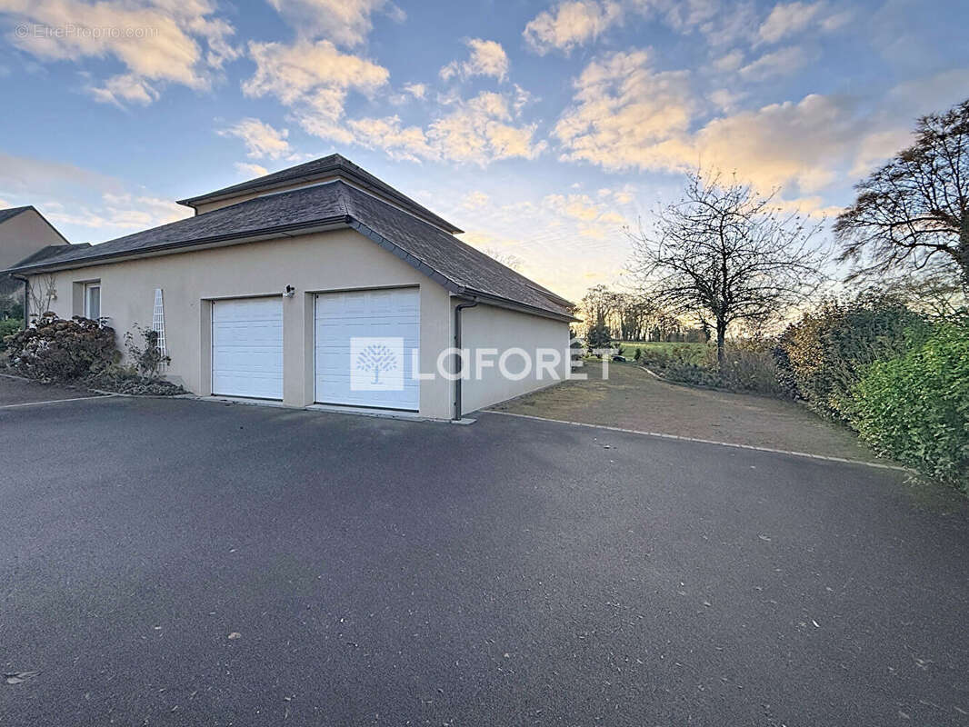 Maison à SAINT-GEORGES-DES-GROSEILLERS