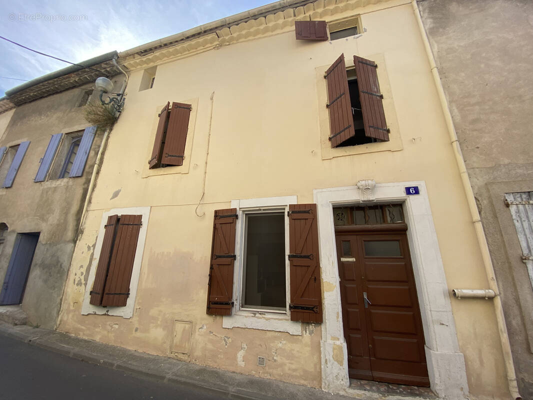 Maison à NISSAN-LEZ-ENSERUNE