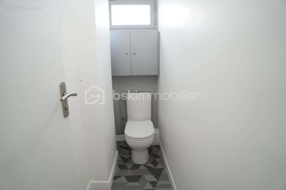 Appartement à LES PAVILLONS-SOUS-BOIS