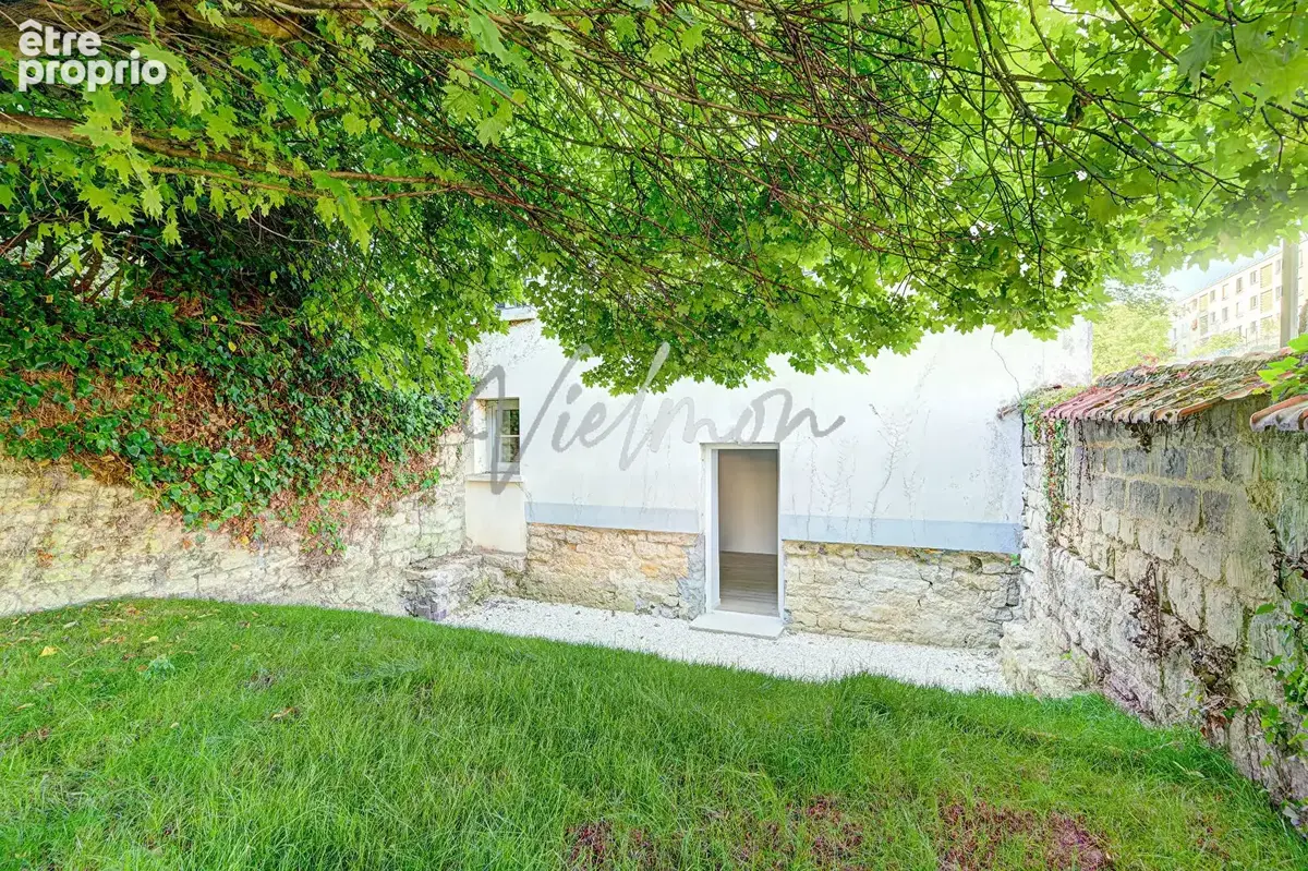 Appartement 2 pièces à vendre à Saint Germain en Laye - Réf 1373 - photo 2